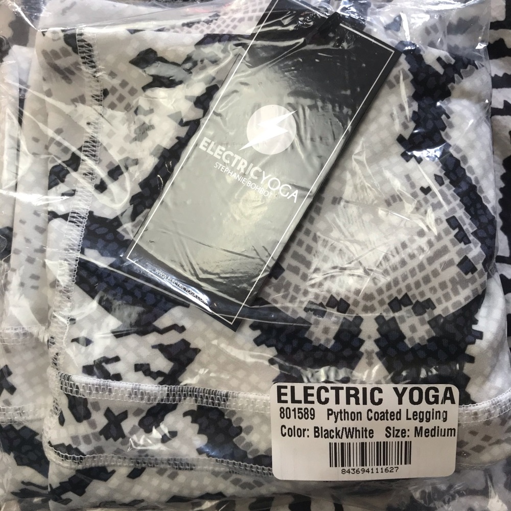Electric Yoga Python Workout Set - image 7